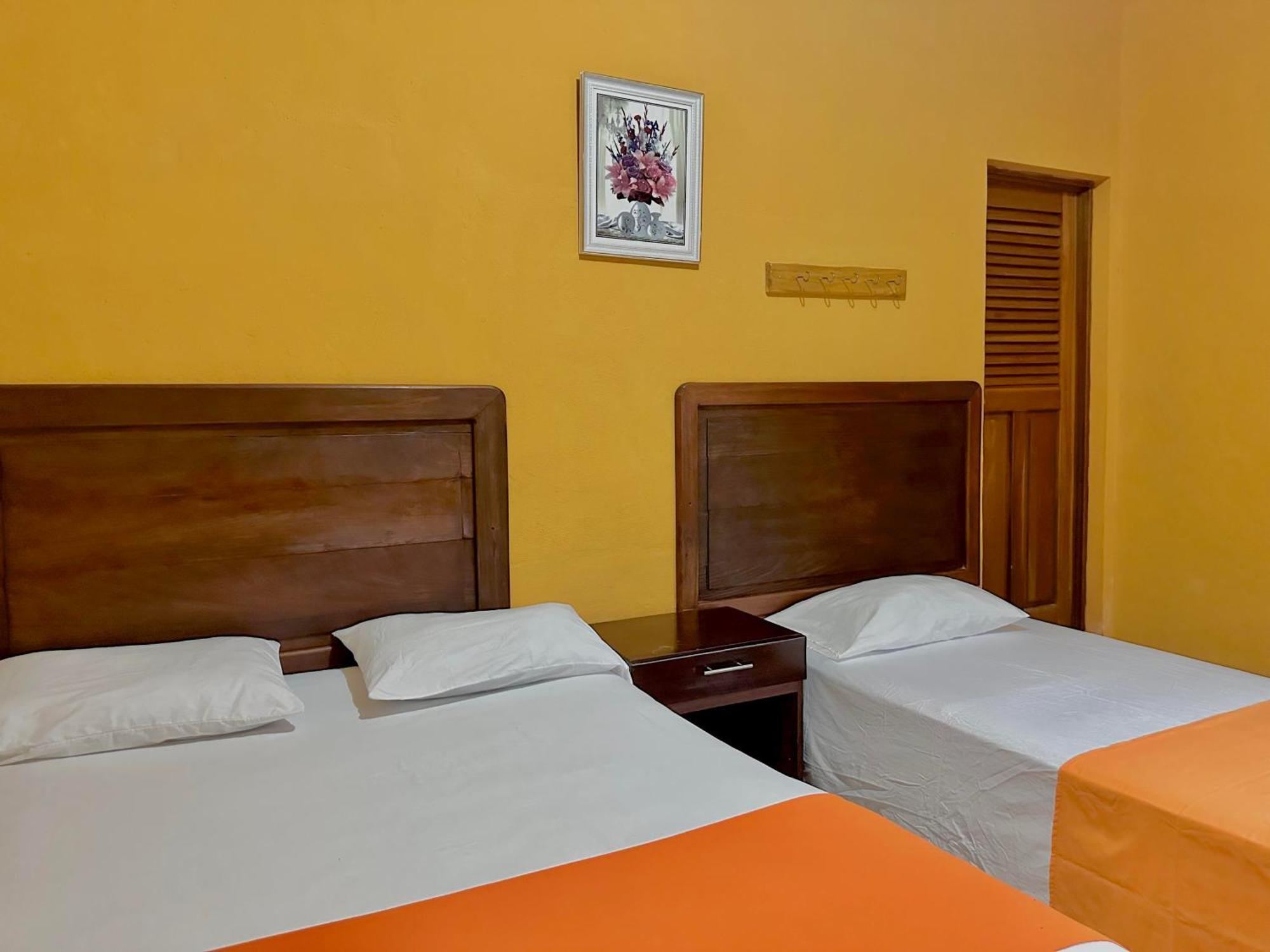 Hotel San Miguel ฟลอเรส ห้อง รูปภาพ